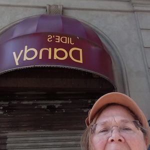 Meet your Posher, Monica